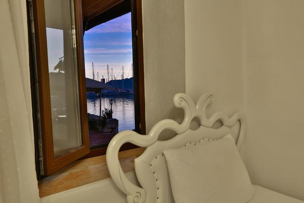 Kekova Theimussa Hotel Kaleucagiz Ngoại thất bức ảnh